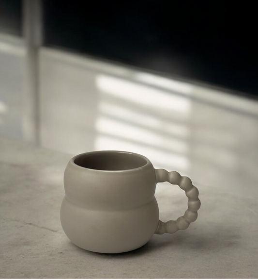 Pearl Handle Mug